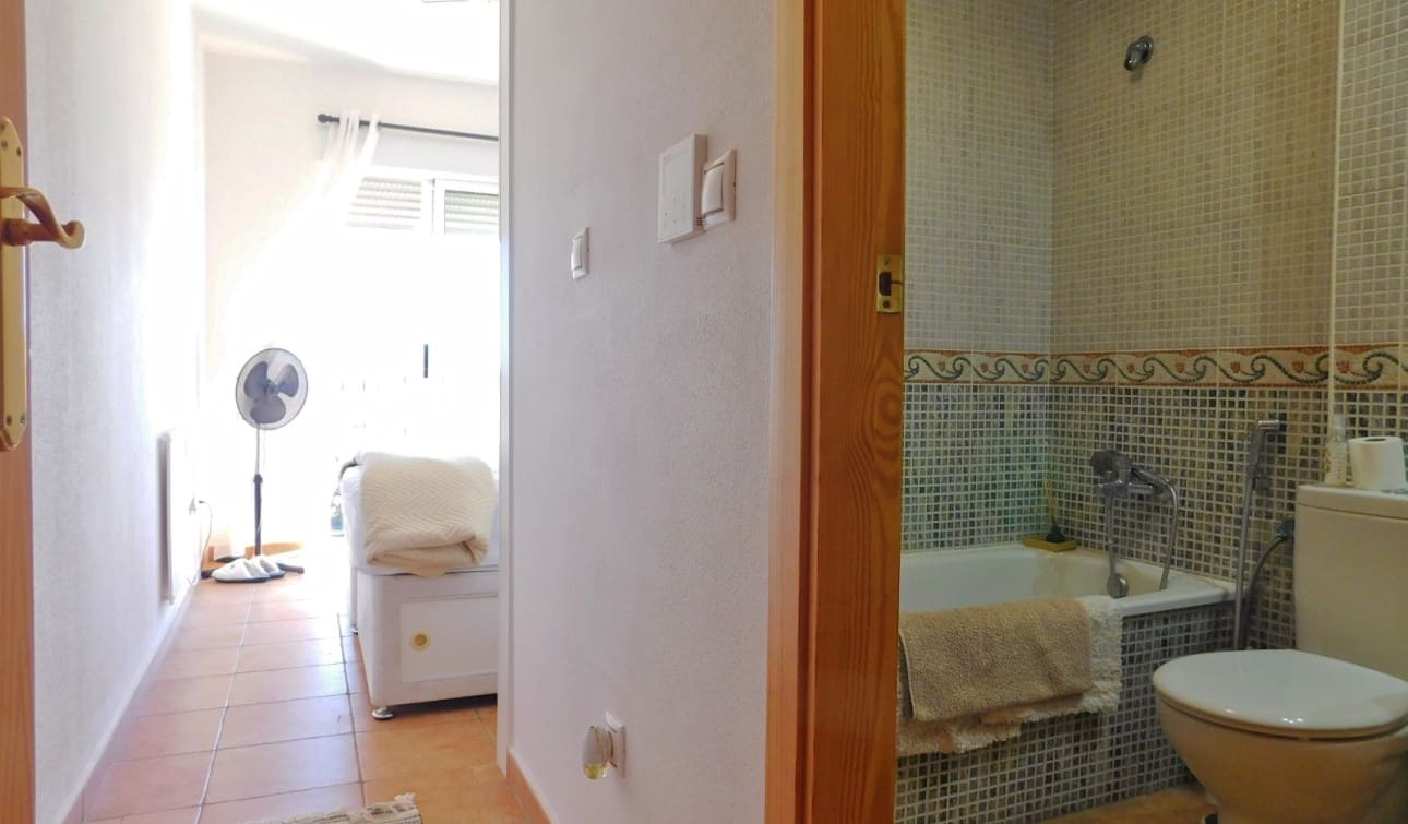 2 quarto Penthouse para venda em Torremendo com piscina - 130 000 € (Ref: 10078791)