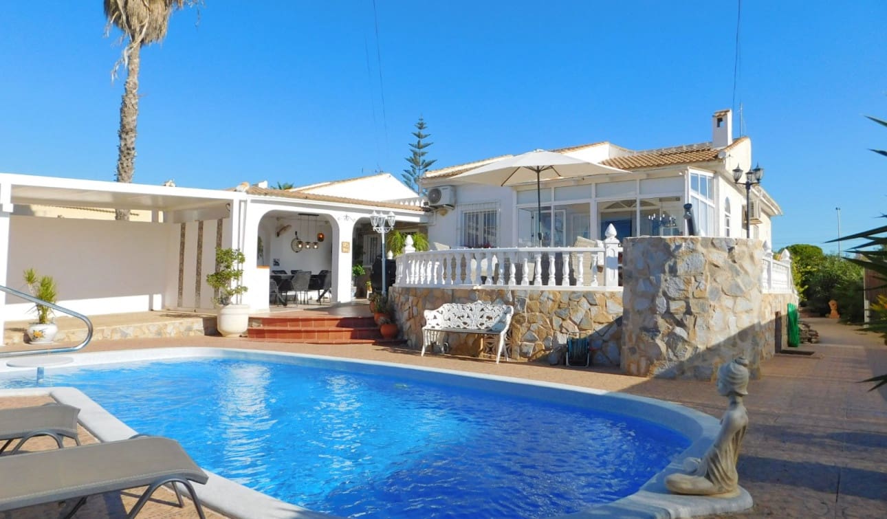 3 quarto Moradia Geminada para venda em San Luis com piscina garagem - 399 900 € (Ref: 10093827)
