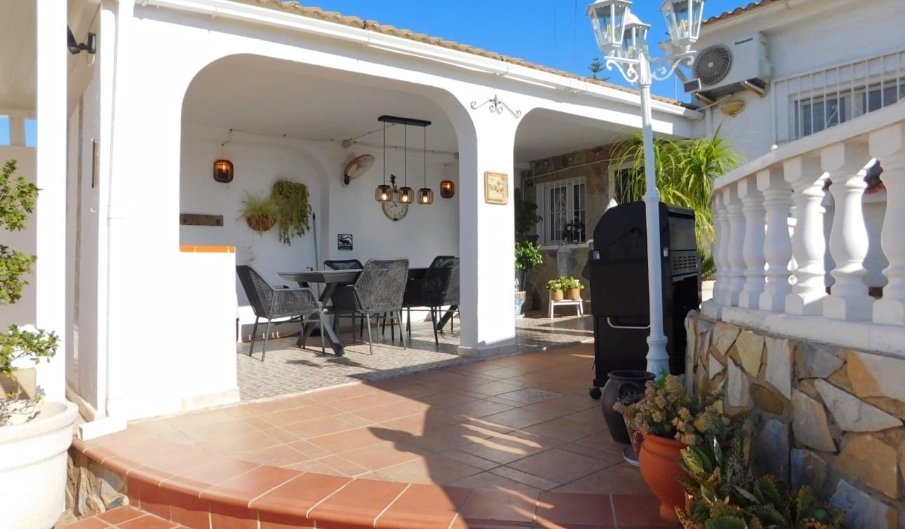 3 quarto Moradia Geminada para venda em San Luis com piscina garagem - 399 900 € (Ref: 10093827)