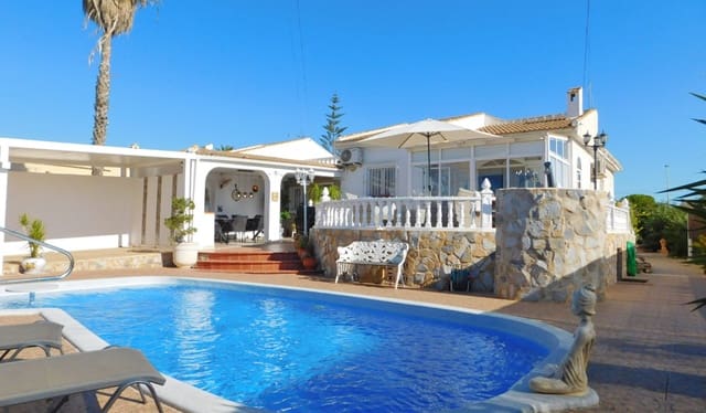 3 Zimmer Doppelhaus zu verkaufen in San Luis, Torrevieja mit Pool Garage - 399.900 € (Ref: 10093827)