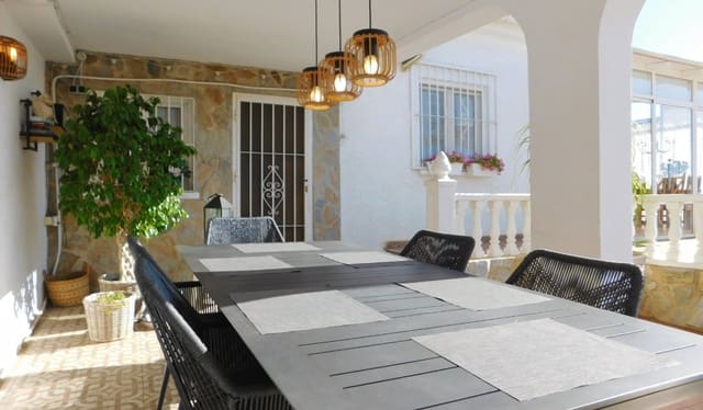 3 Zimmer Doppelhaus zu verkaufen in San Luis, Torrevieja mit Pool Garage - 399.900 € (Ref: 10093827)