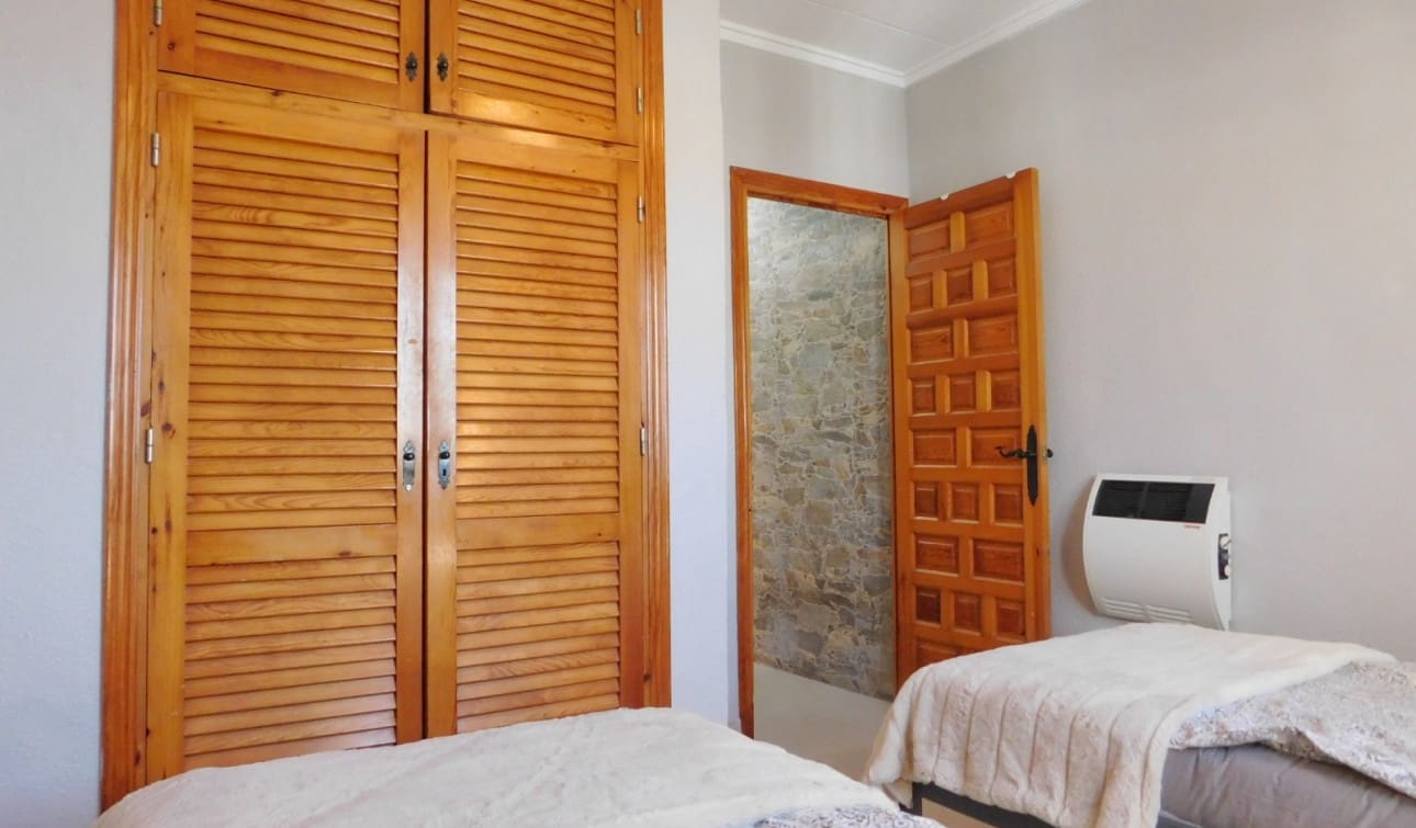 3 quarto Moradia Geminada para venda em San Luis com piscina garagem - 399 900 € (Ref: 10093827)