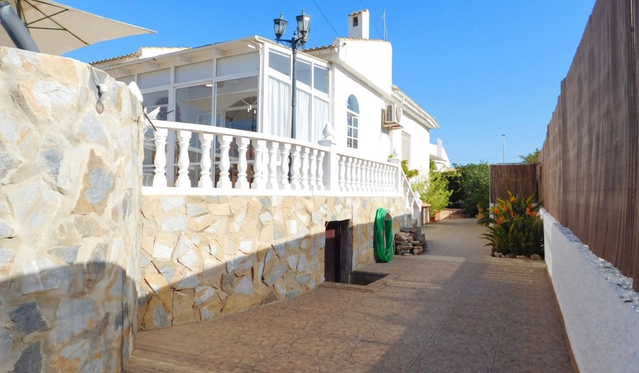 3 quarto Moradia Geminada para venda em San Luis com piscina garagem - 399 900 € (Ref: 10093827)