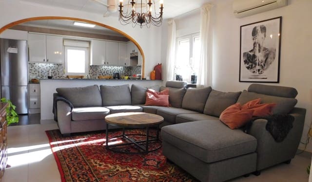 3 Zimmer Doppelhaus zu verkaufen in San Luis, Torrevieja mit Pool Garage - 399.900 € (Ref: 10093827)