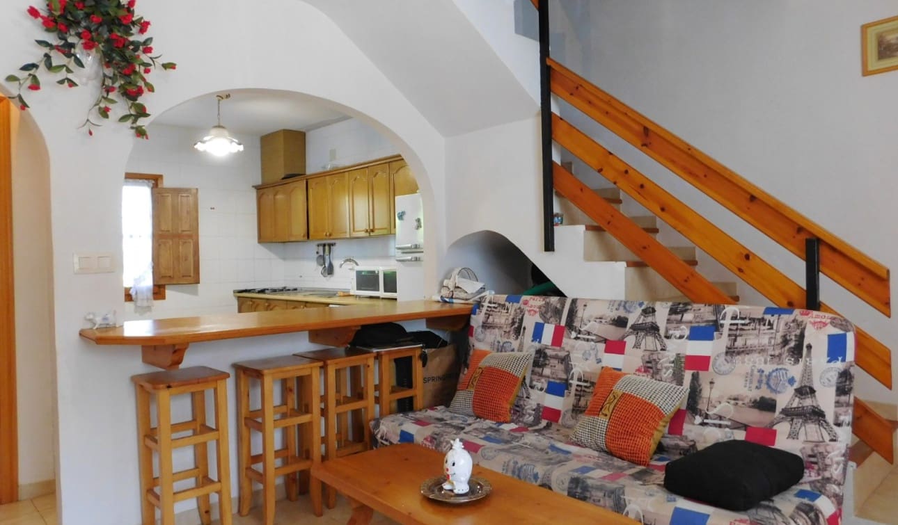 2 chambre Maison de Ville à vendre à Torrevieja avec piscine - 198 000 € (Ref: 10106474)