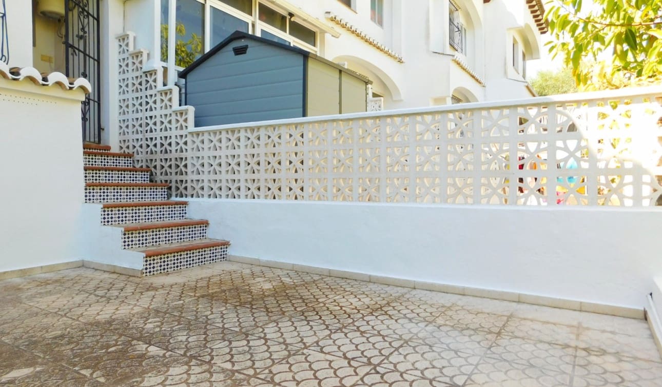 2 chambre Maison de Ville à vendre à Torrevieja avec piscine - 198 000 € (Ref: 10106474)