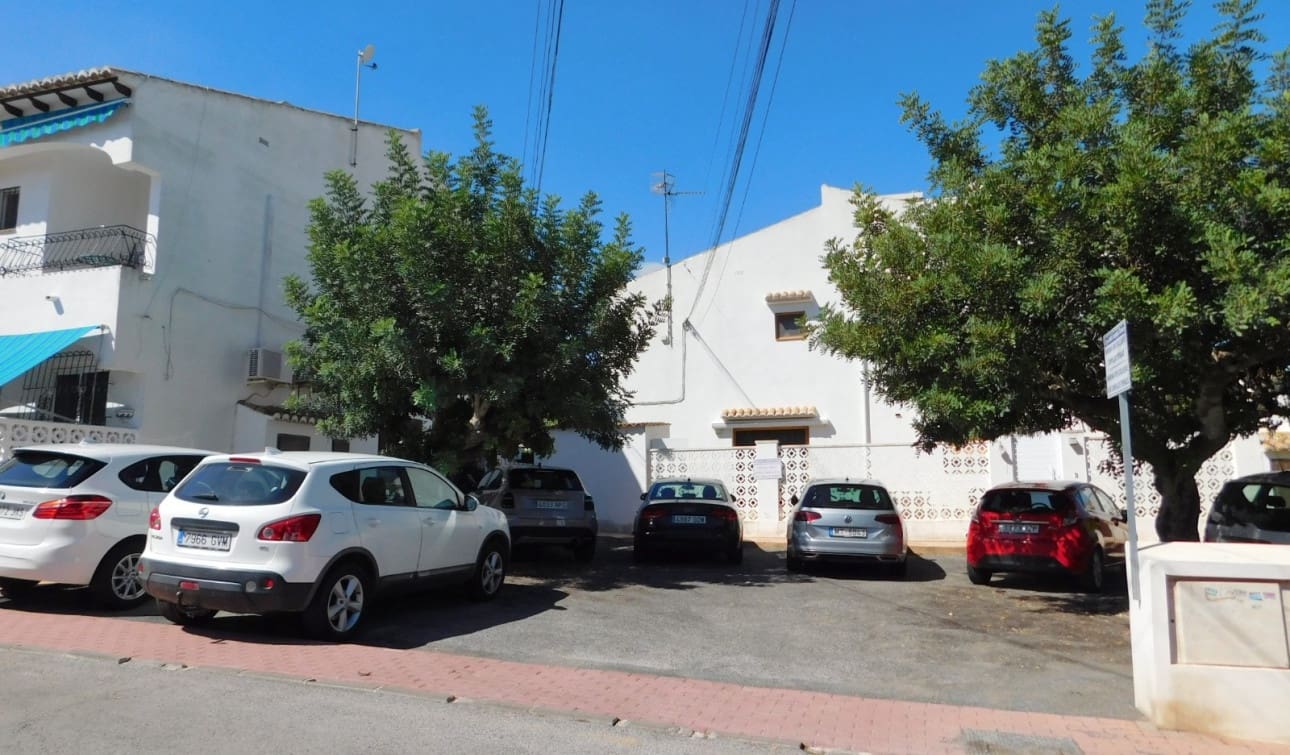 2 chambre Maison de Ville à vendre à Torrevieja avec piscine - 198 000 € (Ref: 10106474)
