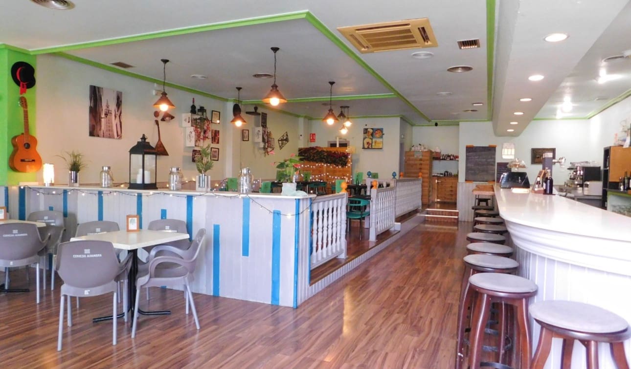 Commerciale in vendita in Torremendo con piscina - 25.000 € (Rif: 7257885)