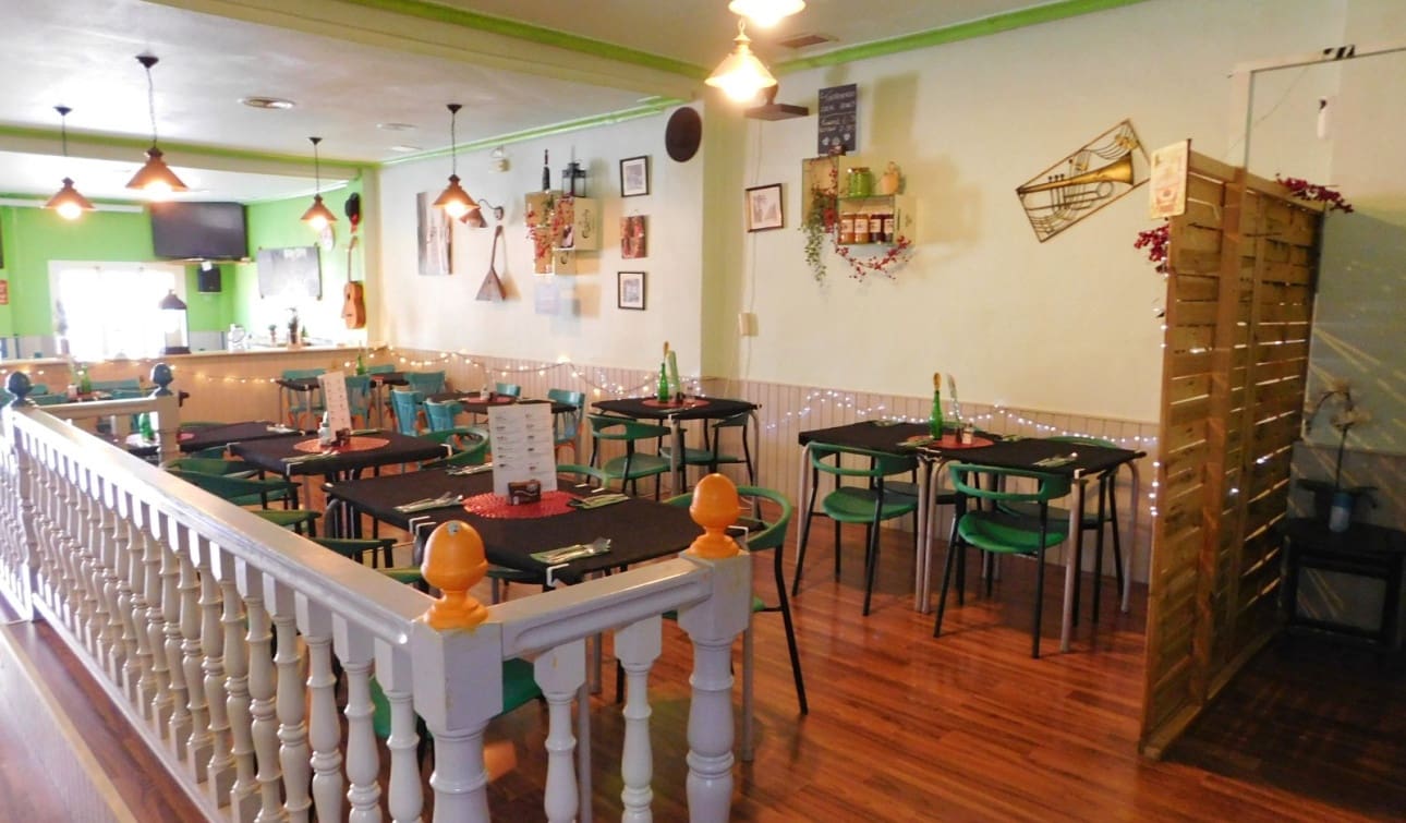 Commerciale in vendita in Torremendo con piscina - 25.000 € (Rif: 7257885)