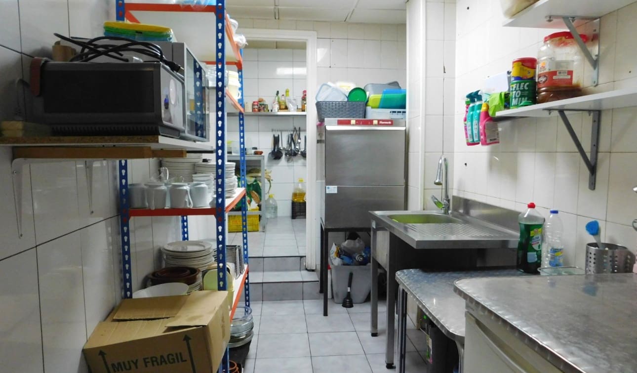 Commerciale in vendita in Torremendo con piscina - 25.000 € (Rif: 7257885)