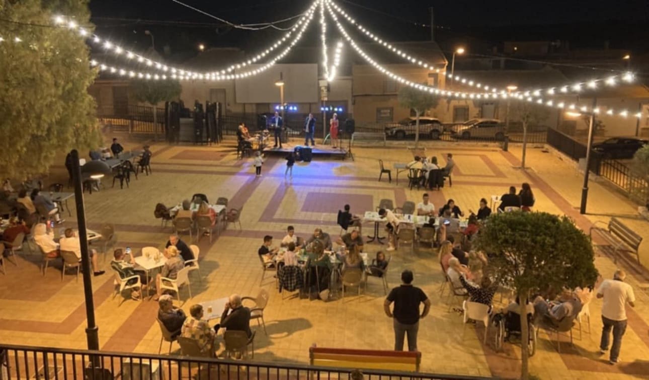 Commerciale in vendita in Torremendo con piscina - 25.000 € (Rif: 7257885)