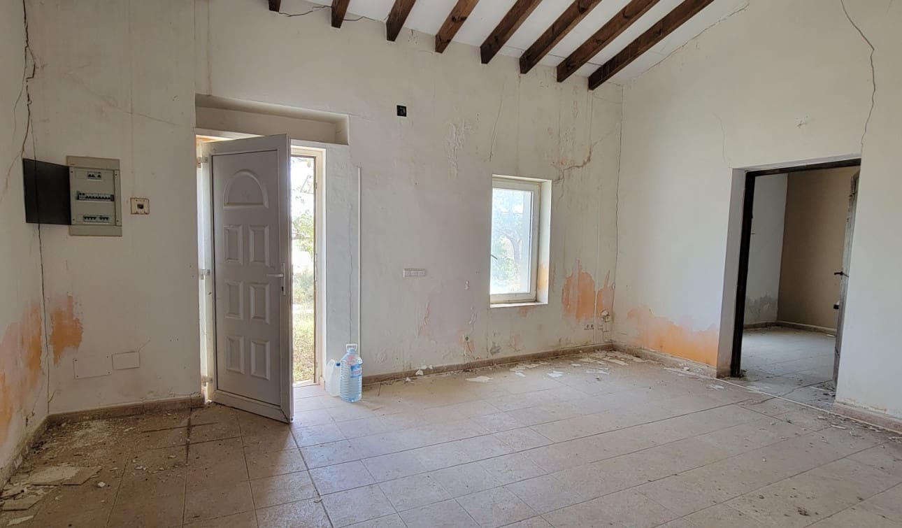 4 soveværelse Finca/Landehus til salg i Torremendo med swimmingpool - € 119.995 (Ref: 7848615)