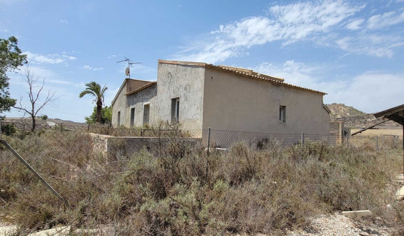 4 soveværelse Finca/Landehus til salg i Torremendo med swimmingpool - € 119.995 (Ref: 7848615)