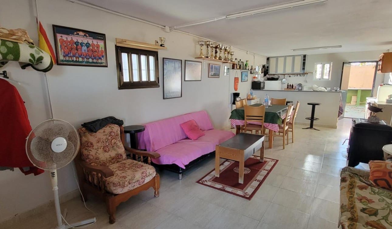 1 soveværelse Finca/Landehus til salg i San Miguel de Salinas med swimmingpool - € 370.000 (Ref: 7941727)