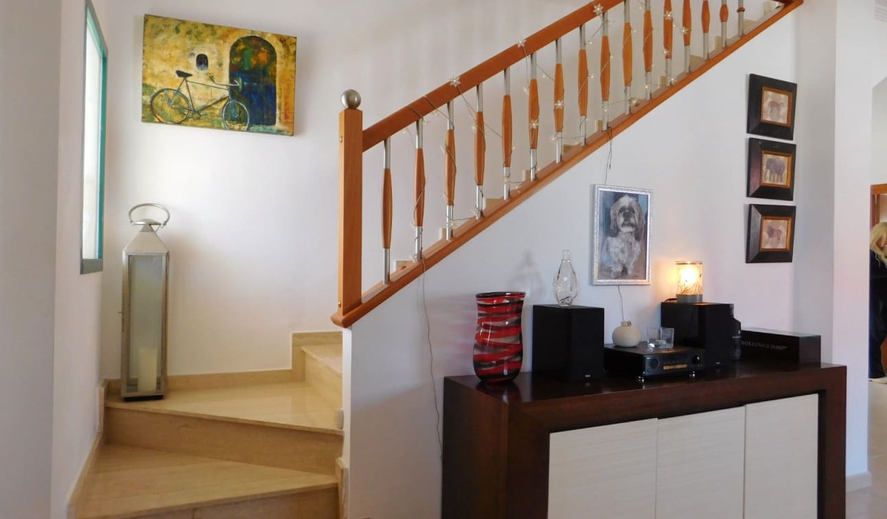 4 Zimmer Villa zu verkaufen in Ciudad Quesada mit Pool - 520.000 € (Ref: 8850286)