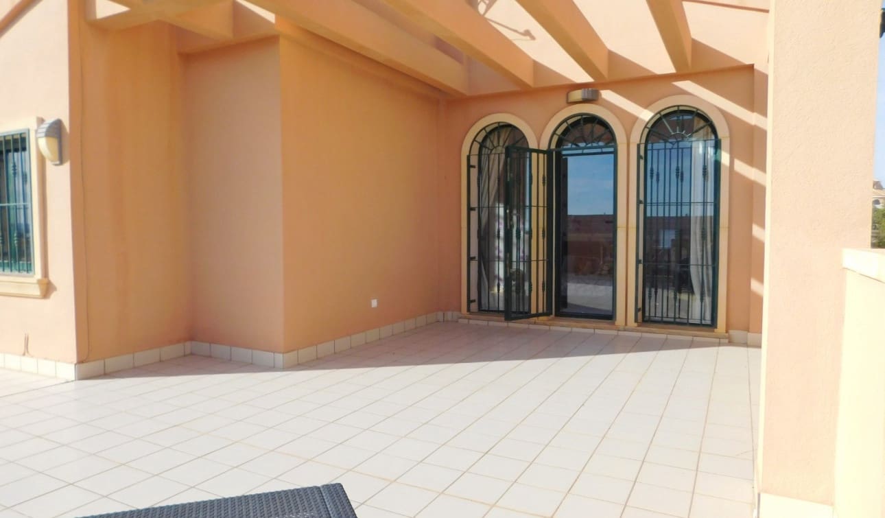 4 Zimmer Villa zu verkaufen in Ciudad Quesada mit Pool - 520.000 € (Ref: 8850286)