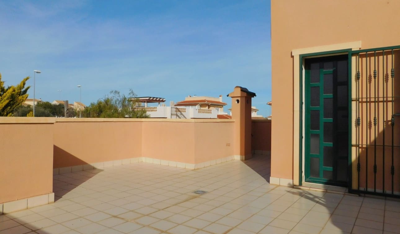 4 Zimmer Villa zu verkaufen in Ciudad Quesada mit Pool - 520.000 € (Ref: 8850286)