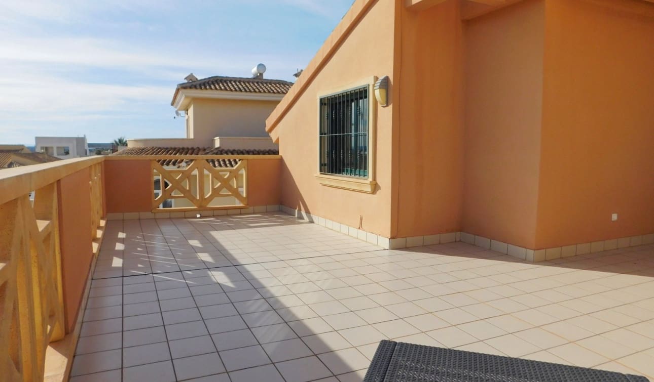 4 Zimmer Villa zu verkaufen in Ciudad Quesada mit Pool - 520.000 € (Ref: 8850286)