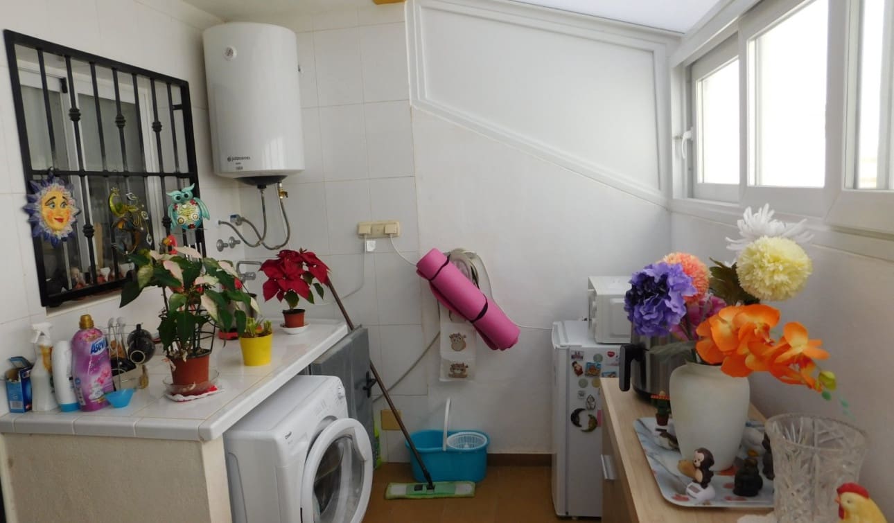2 slaapkamer Huis te koop in Torremendo met zwembad garage - € 125.000 (Ref: 8947663)