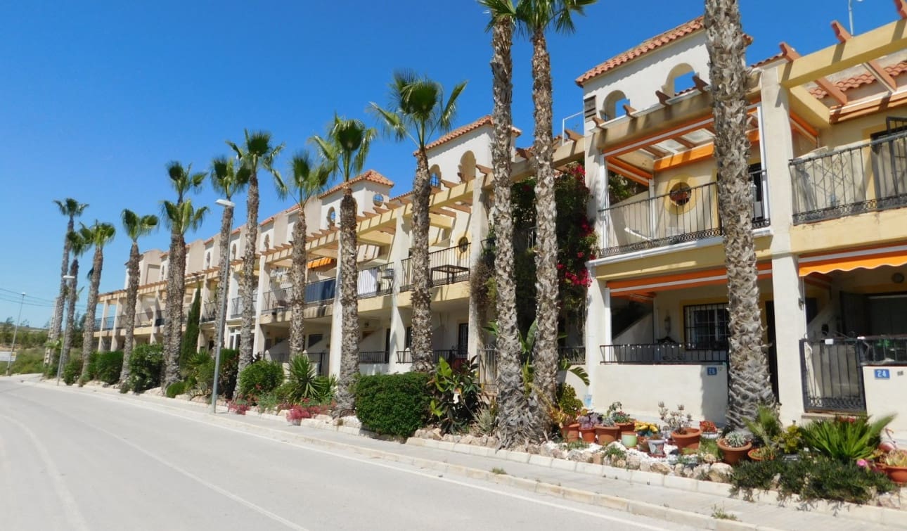 2 slaapkamer Huis te koop in Torremendo met zwembad garage - € 125.000 (Ref: 8947663)