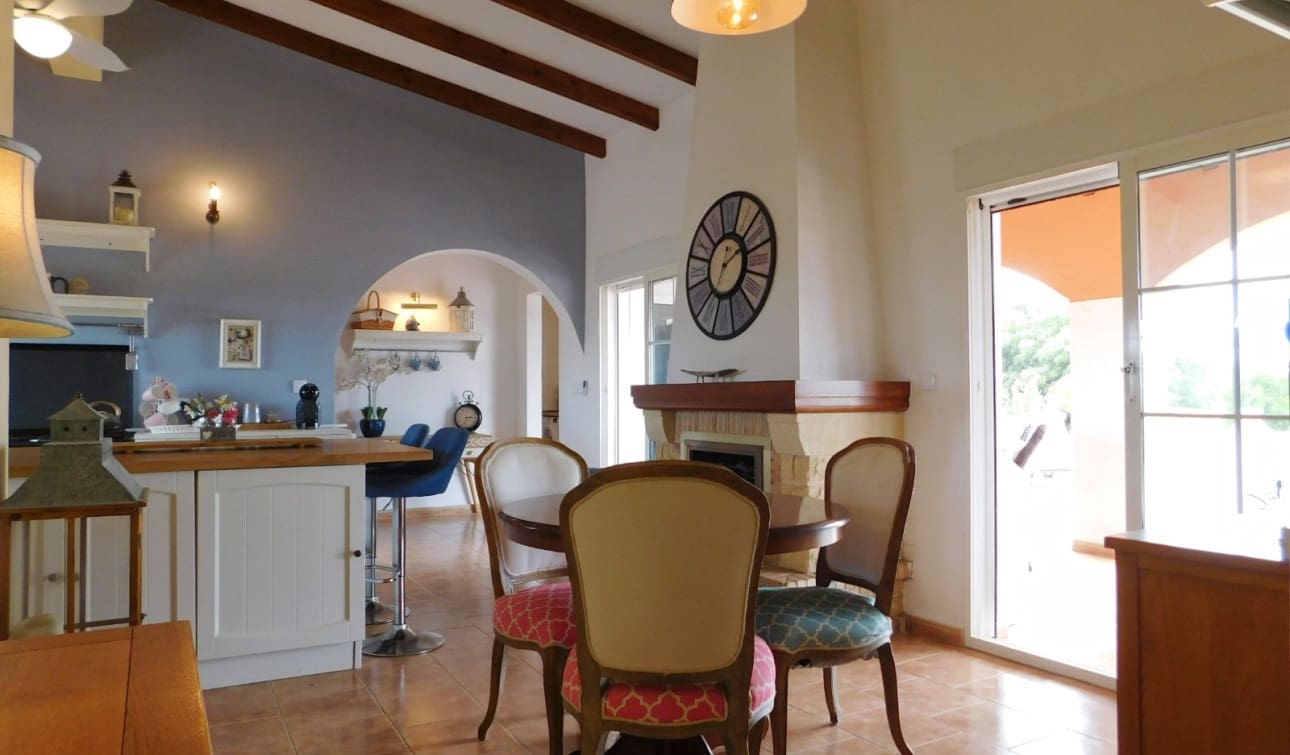 3 bedroom Villa for sale in Dolores with pool - € 460,000 (Ref: 8977713)