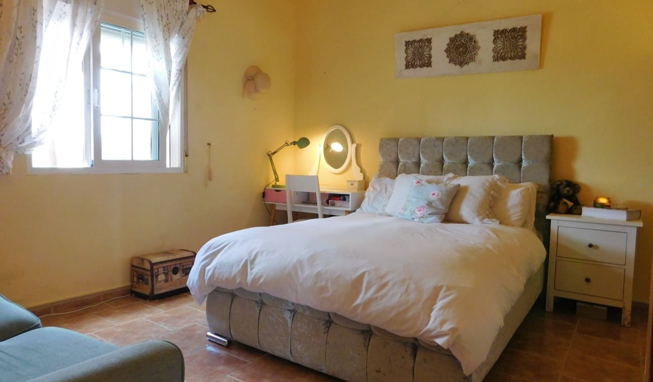 3 bedroom Villa for sale in Dolores with pool - € 460,000 (Ref: 8977713)