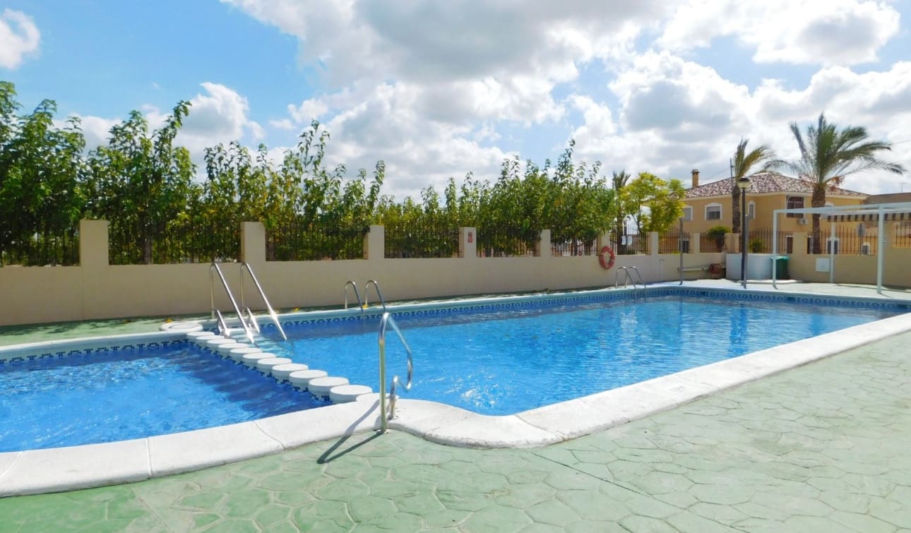 2 soveværelse Lejlighed til leje i La Matanza med swimmingpool - € 600 (Ref: 9210491)