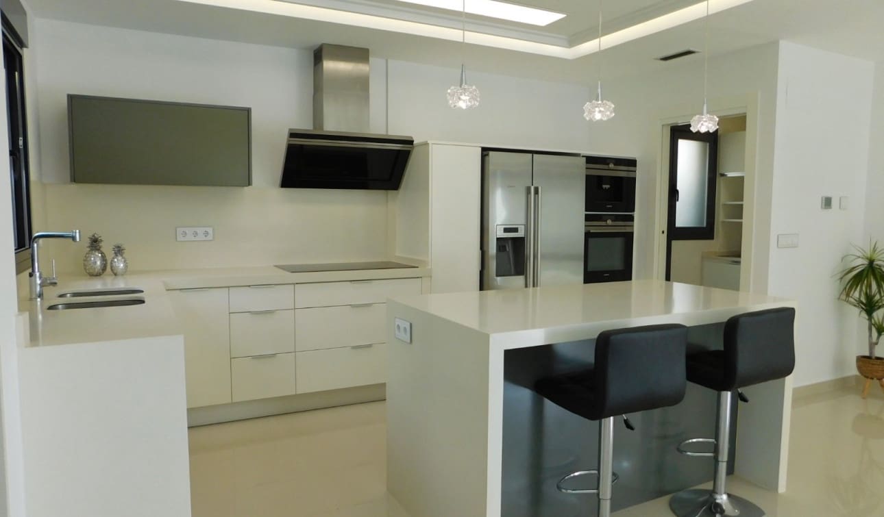 5 slaapkamer Villa te koop in San Miguel de Salinas met zwembad - € 849.000 (Ref: 9235298)