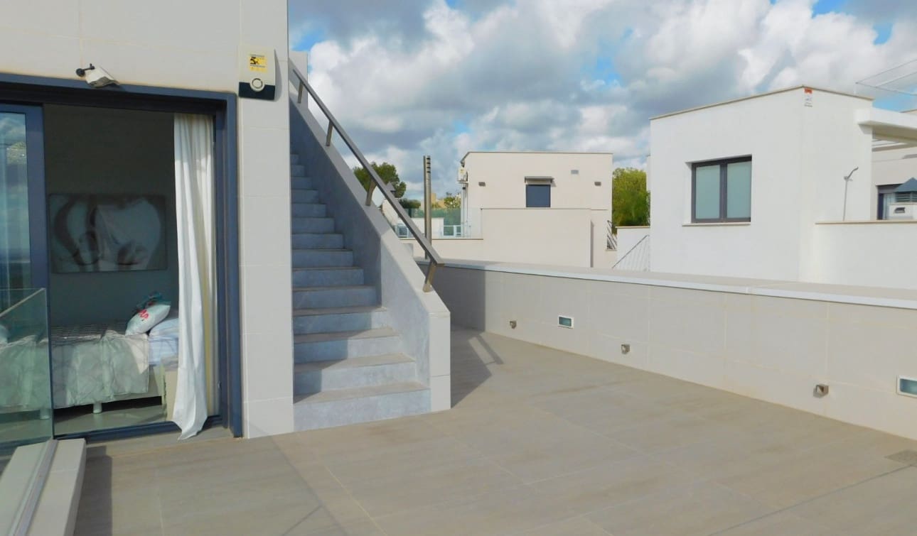 5 slaapkamer Villa te koop in San Miguel de Salinas met zwembad - € 849.000 (Ref: 9235298)