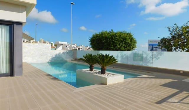 5 slaapkamer Villa te koop in San Miguel de Salinas met zwembad - € 849.000 (Ref: 9235298)