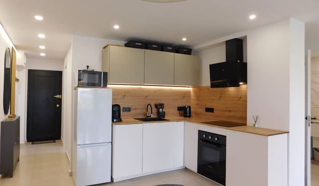 3 slaapkamer Strandappartement te koop in Puerto Deportivo, Torrevieja met zwembad - € 229.000 (Ref: 9235299)