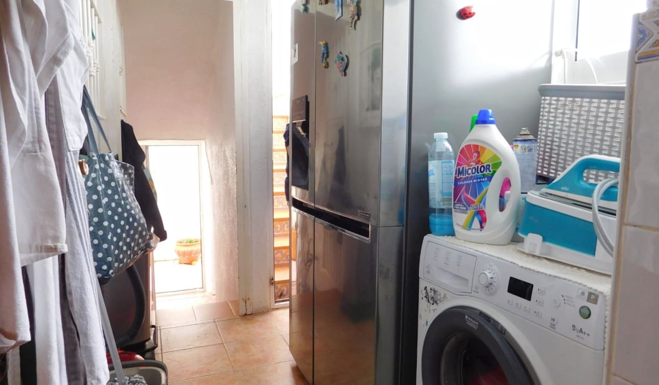 Chalet de 3 habitaciones en San Miguel de Salinas en venta con piscina garaje - 270.000 € (Ref: 9325171)