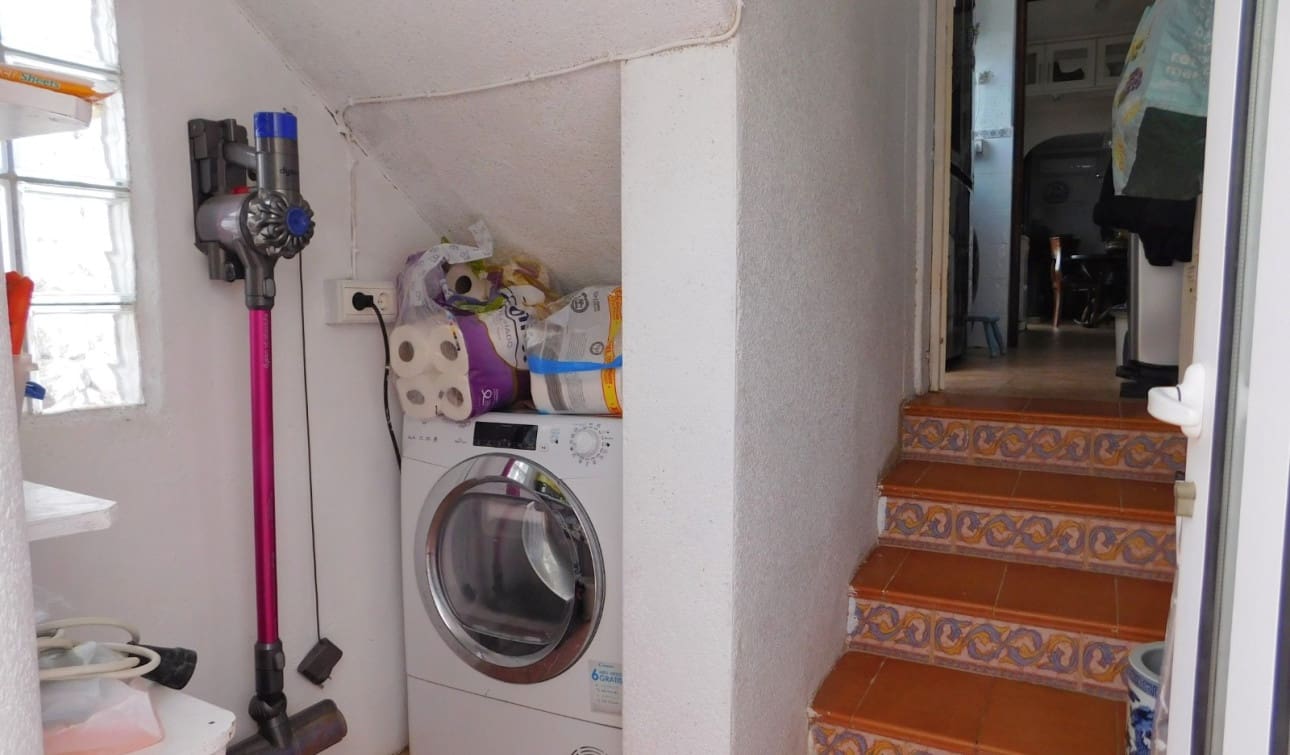 Chalet de 3 habitaciones en San Miguel de Salinas en venta con piscina garaje - 270.000 € (Ref: 9325171)