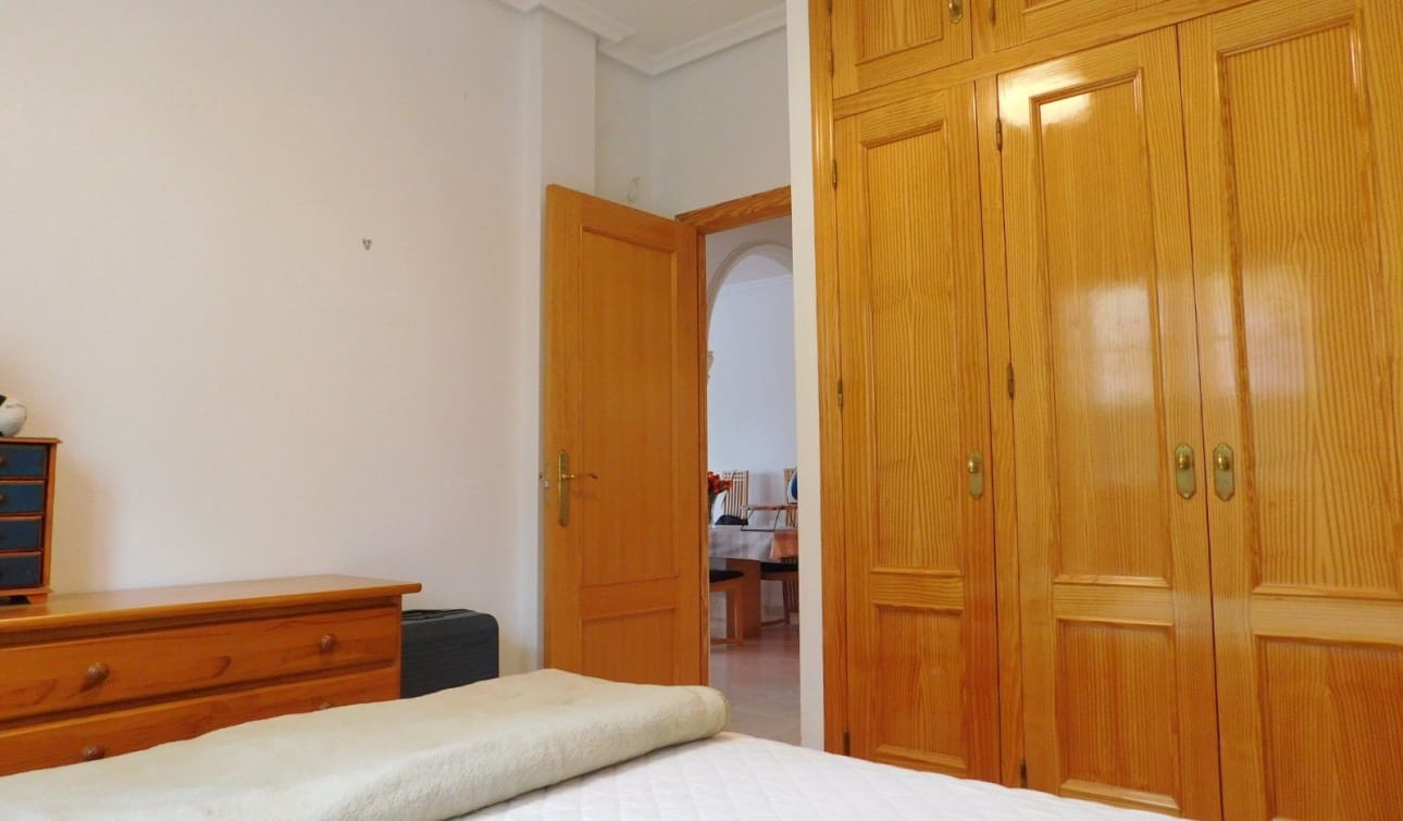 3 slaapkamer Villa te koop in Bigastro met zwembad - € 280.000 (Ref: 9325533)