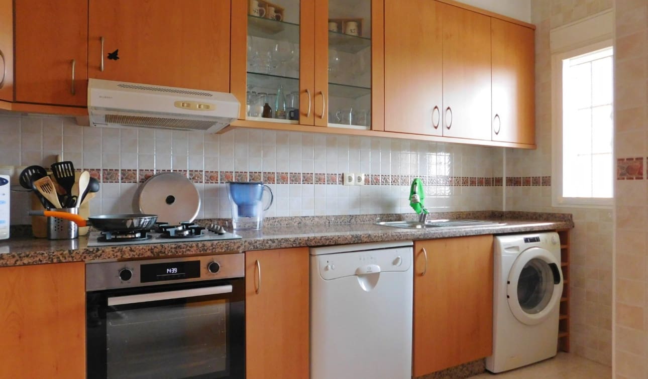 3 slaapkamer Villa te koop in Bigastro met zwembad - € 280.000 (Ref: 9325533)