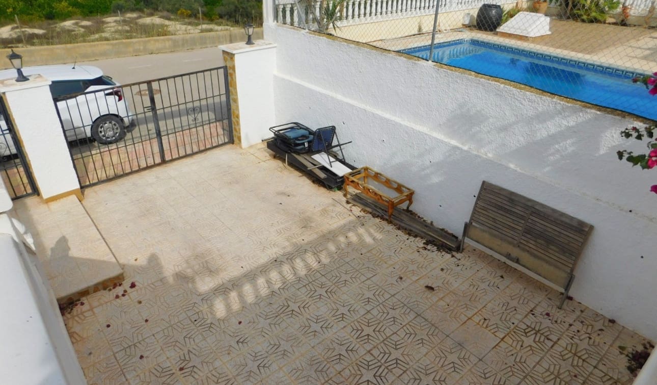 3 slaapkamer Villa te koop in Bigastro met zwembad - € 280.000 (Ref: 9325533)