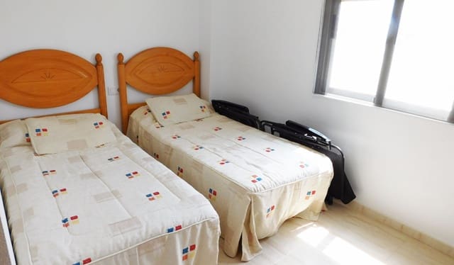 Apartamento de 2 habitaciones en San Miguel de Salinas en venta con piscina garaje - 100.000 € (Ref: 9394284)