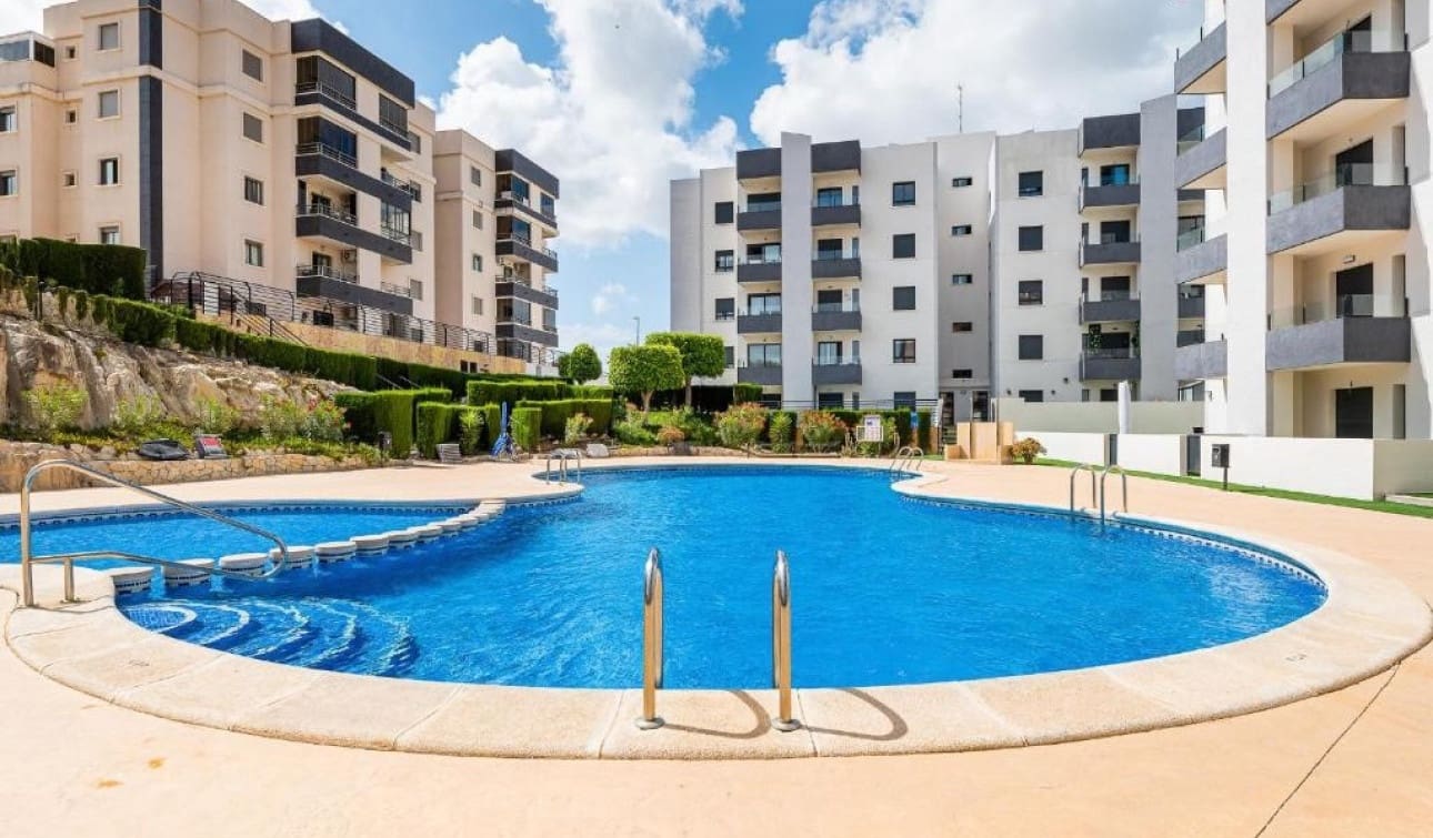 Apartamento de 2 habitaciones en San Miguel de Salinas en venta con piscina garaje - 100.000 € (Ref: 9394284)