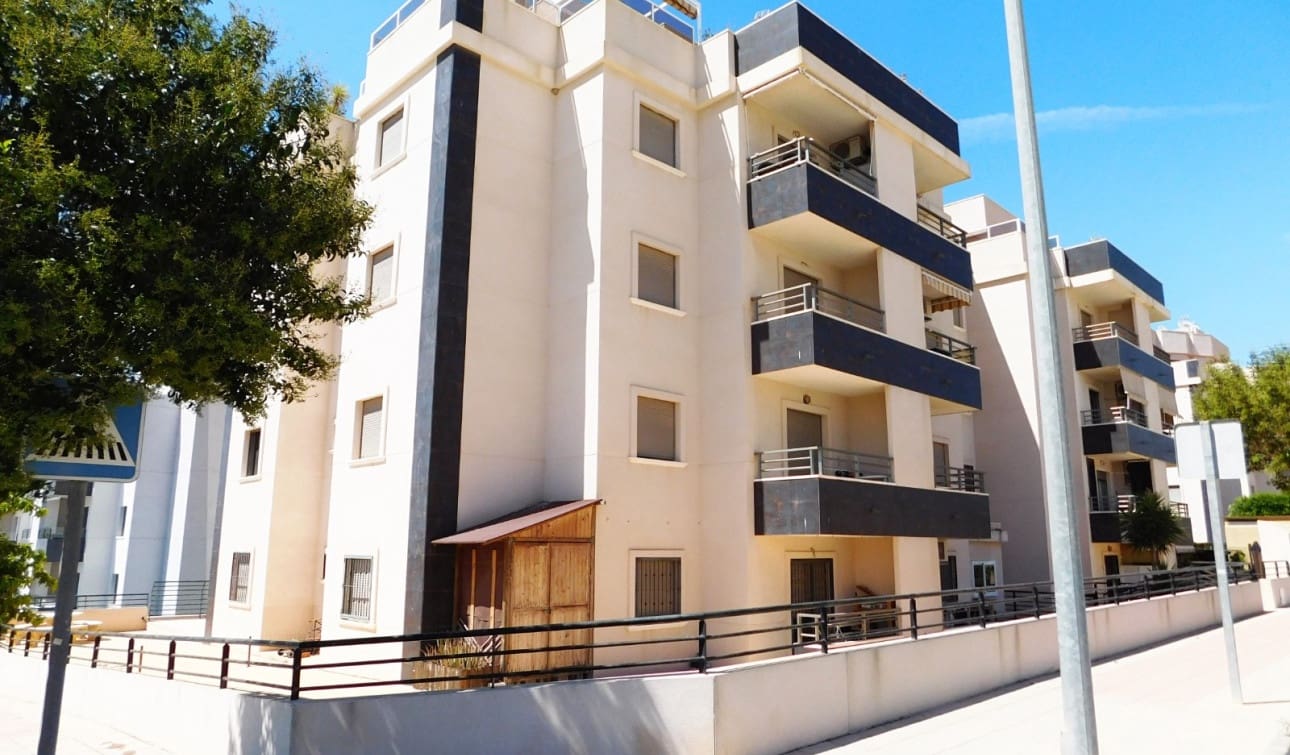 Apartamento de 2 habitaciones en San Miguel de Salinas en venta con piscina garaje - 100.000 € (Ref: 9394284)