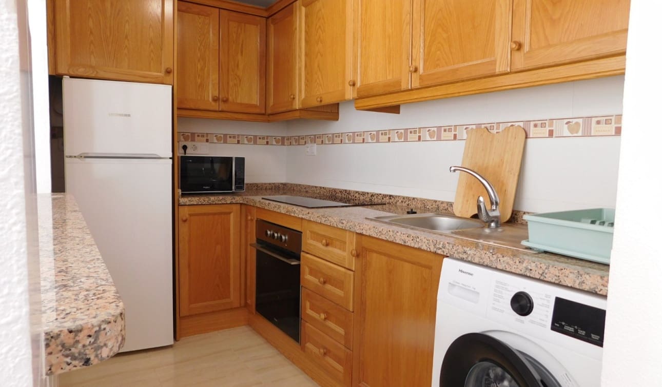 Apartamento de 2 habitaciones en San Miguel de Salinas en venta con piscina - 125.000 € (Ref: 9394284)