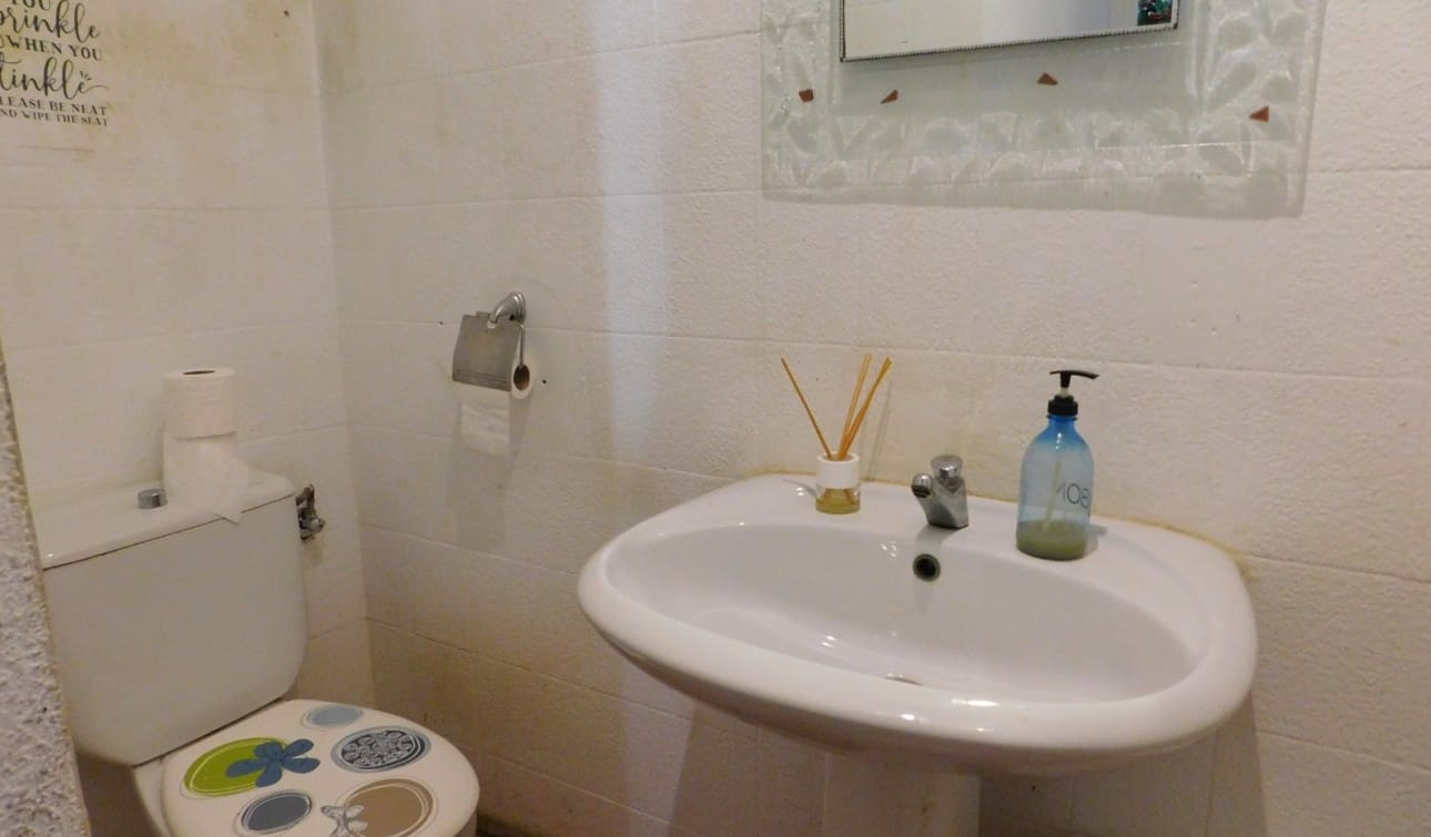 Local Comercial en San Miguel de Salinas en venta con piscina - 147.000 € (Ref: 9584636)