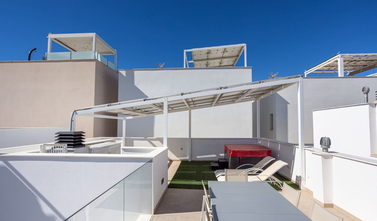 3 sypialnia Dom na sprzedaż w Benijofar z basenem - 439 900 € (Ref: 9618475)