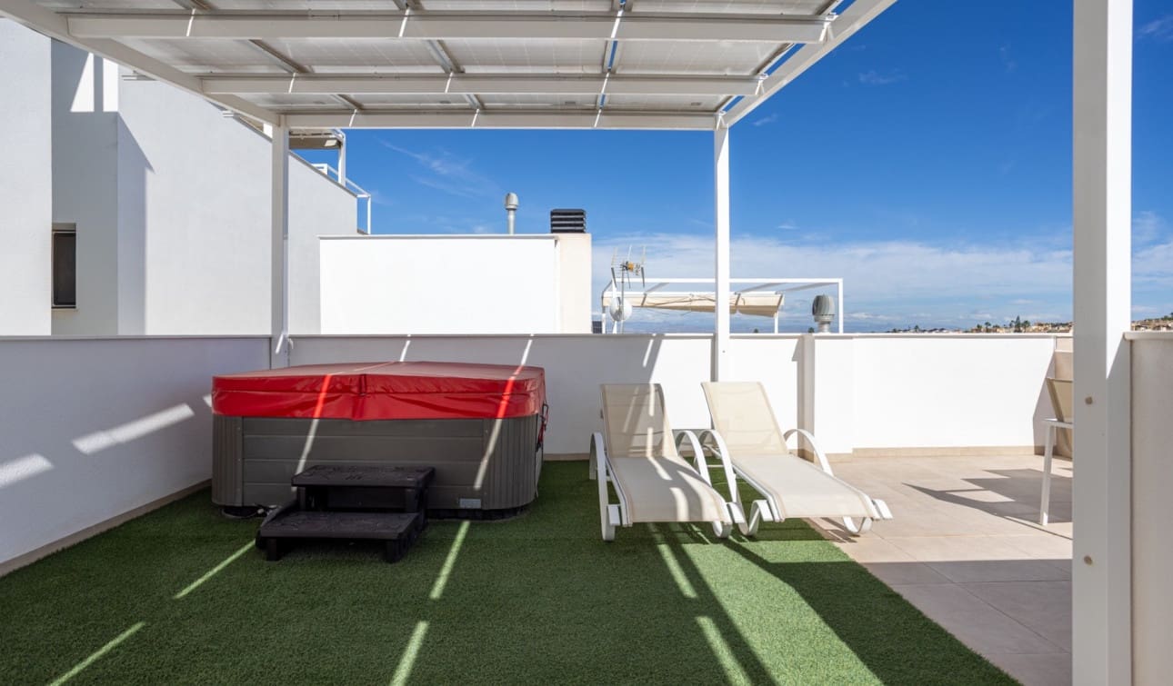 3 sypialnia Dom na sprzedaż w Benijofar z basenem - 439 900 € (Ref: 9618475)