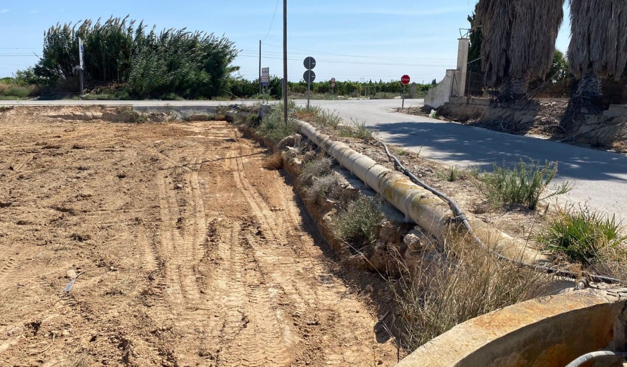 Quinta/Casa Rural para venda em San Miguel de Salinas com piscina - 99 000 € (Ref: 9685607)