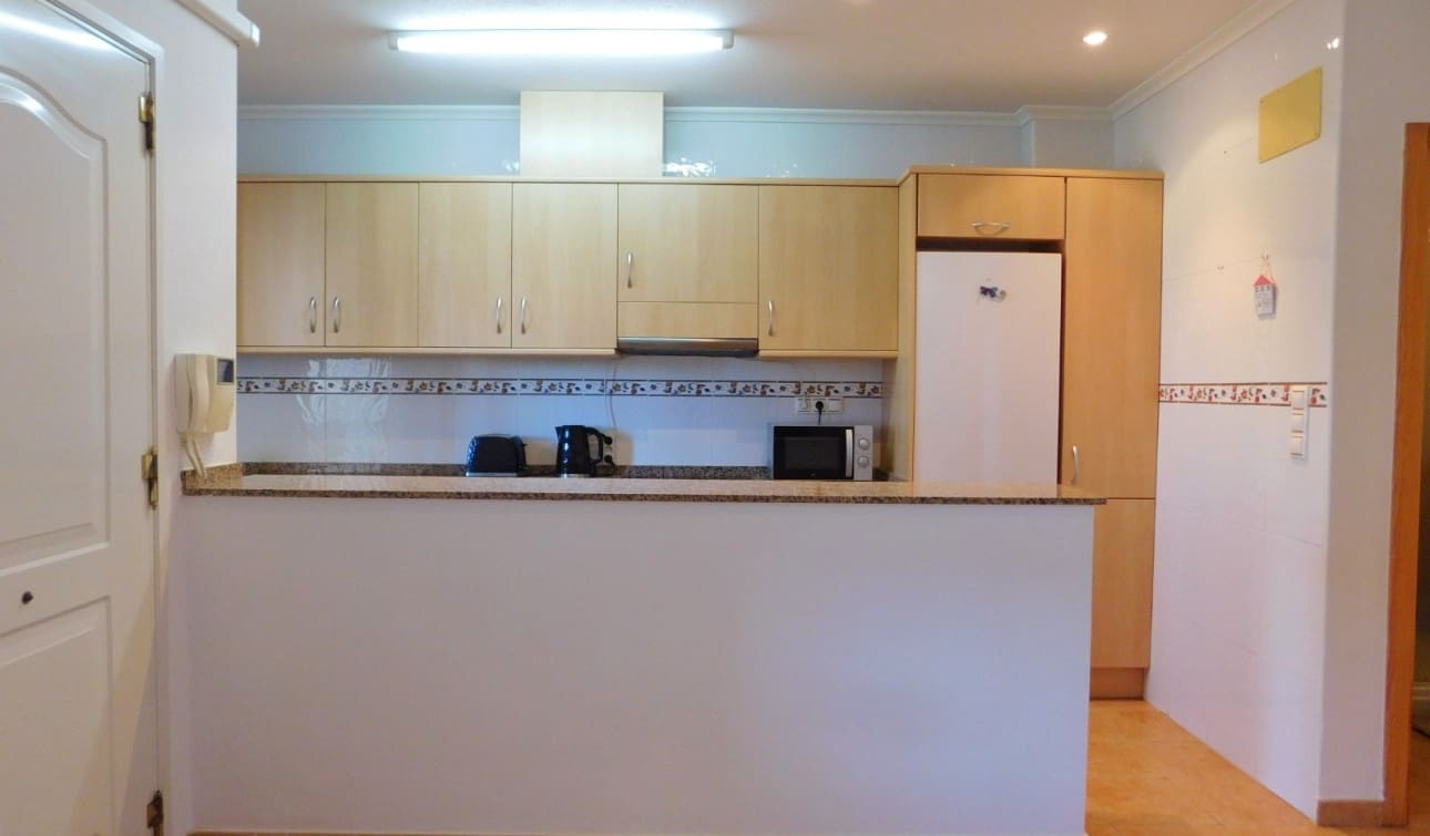 2 bedroom Apartment for sale in Torremendo with pool - € 110,000 (Ref: 9691646)