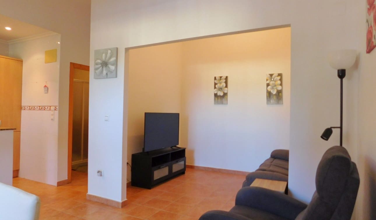2 bedroom Apartment for sale in Torremendo with pool - € 110,000 (Ref: 9691646)