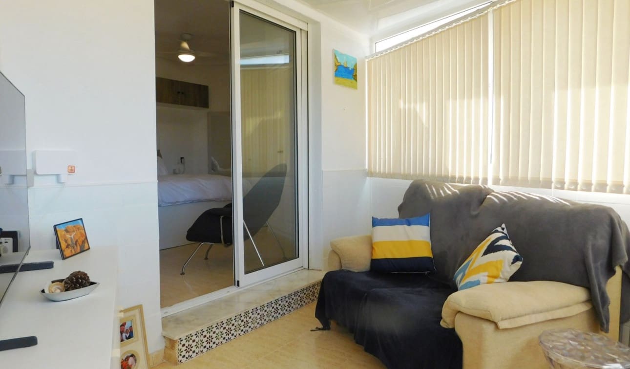 1 soverom Leilighet til leie i San Miguel de Salinas med svømmebasseng - € 550 (Ref: 9707961)