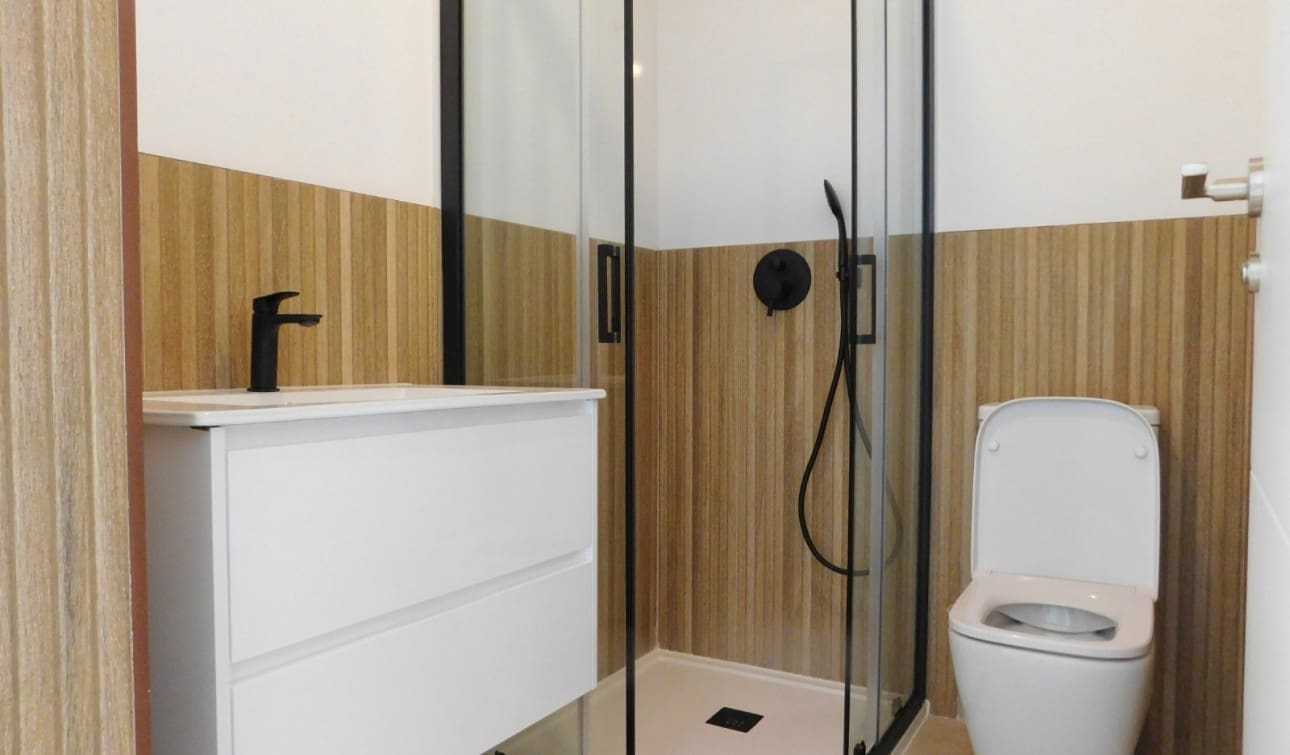 2 soveværelse Bungalow til salg i San Miguel de Salinas med swimmingpool - € 229.000 (Ref: 9838278)