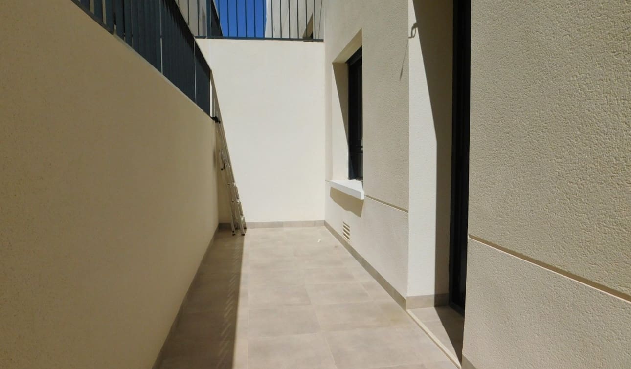 2 soveværelse Bungalow til salg i San Miguel de Salinas med swimmingpool - € 229.000 (Ref: 9838278)