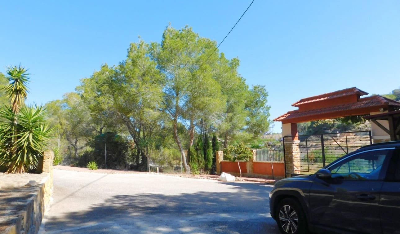 3 soverom Villa til salgs i Torremendo med svømmebasseng garasje - € 330 000 (Ref: 9860830)